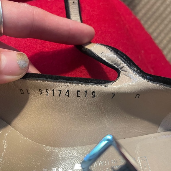 Salvatore Ferragamo Red Velvet flats Size 7 - Picture 4 of 4